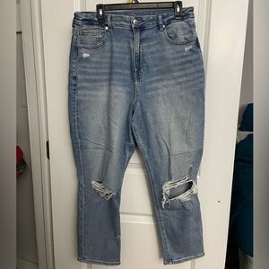 American Eagle Curvy Mom Jeans distressed